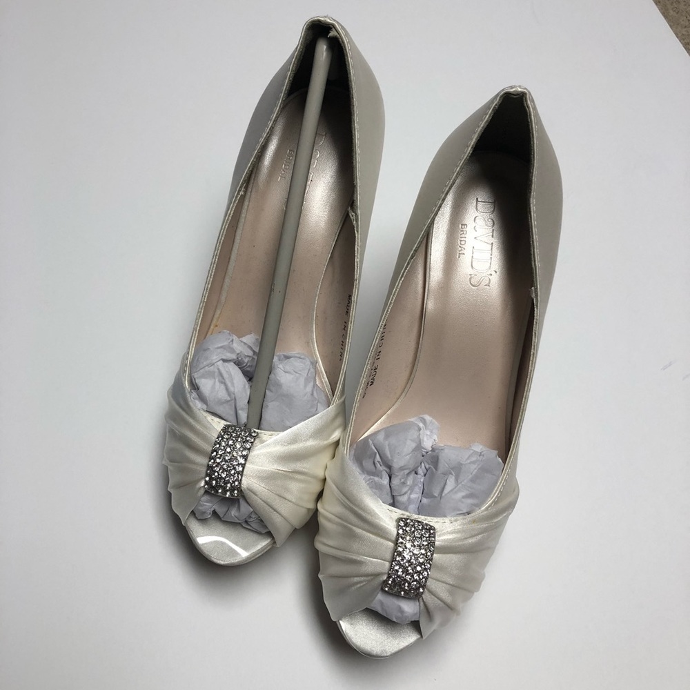 NEVER WORN David’s Bridal Heels